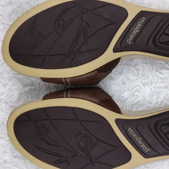 Patagonia Brown Leather Suede Ruching Upper Round Open Toe Slide Flat Sandal - Picture 8 of 16